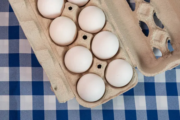 Αυγά Στο Μπλε Φόντο — Φωτογραφία Αρχείου