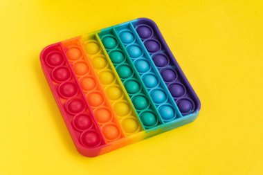 Fidget popit oyuncak gökkuşağı rengi - stres karşıtı, eğlenceli ve eğitici
