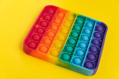 Fidget popit oyuncak gökkuşağı rengi - stres karşıtı, eğlenceli ve eğitici