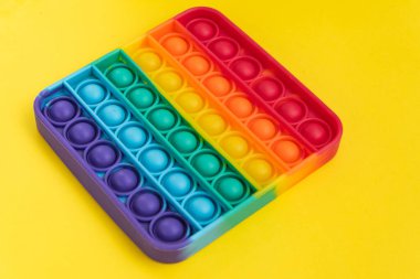 Fidget popit oyuncak gökkuşağı rengi - stres karşıtı, eğlenceli ve eğitici