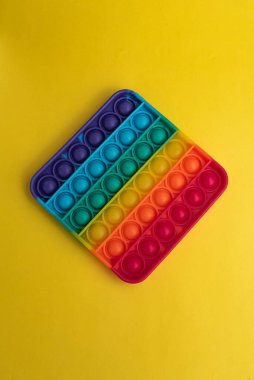 Fidget popit oyuncak gökkuşağı rengi - stres karşıtı, eğlenceli ve eğitici