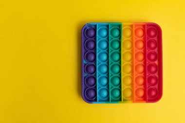 Fidget popit oyuncak gökkuşağı rengi - stres karşıtı, eğlenceli ve eğitici