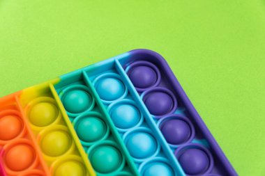 Fidget popit oyuncak gökkuşağı rengi - stres karşıtı, eğlenceli ve eğitici