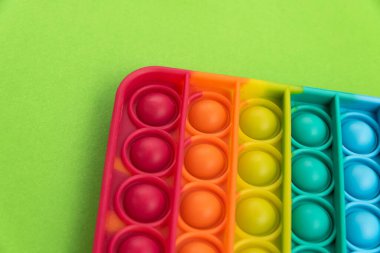 Fidget popit oyuncak gökkuşağı rengi - stres karşıtı, eğlenceli ve eğitici