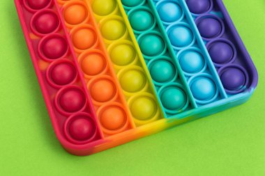 Fidget popit oyuncak gökkuşağı rengi - stres karşıtı, eğlenceli ve eğitici