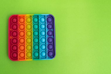 Fidget popit oyuncak gökkuşağı rengi - stres karşıtı, eğlenceli ve eğitici