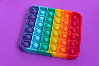 Fidget popit oyuncak gökkuşağı rengi - stres karşıtı, eğlenceli ve eğitici