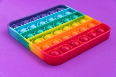 Fidget popit oyuncak gökkuşağı rengi - stres karşıtı, eğlenceli ve eğitici