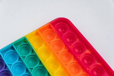 Fidget popit oyuncak gökkuşağı rengi - stres karşıtı, eğlenceli ve eğitici