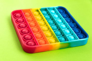 Fidget it toy gökkuşağı rengi, anti-stres, eğlence ve eğitici