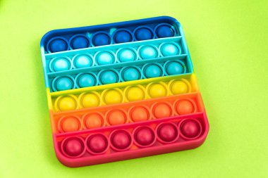 Fidget it toy gökkuşağı rengi, anti-stres, eğlence ve eğitici