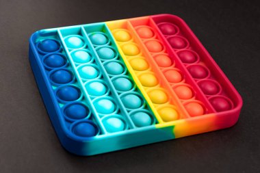 Fidget it toy gökkuşağı rengi, anti-stres, eğlence ve eğitici