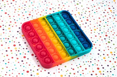 Fidget it toy gökkuşağı rengi, anti-stres, eğlence ve eğitici