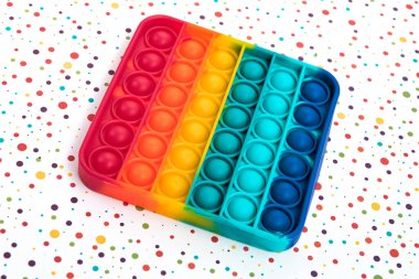 Fidget it toy gökkuşağı rengi, anti-stres, eğlence ve eğitici