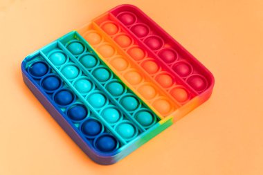 Fidget it toy gökkuşağı rengi, anti-stres, eğlence ve eğitici