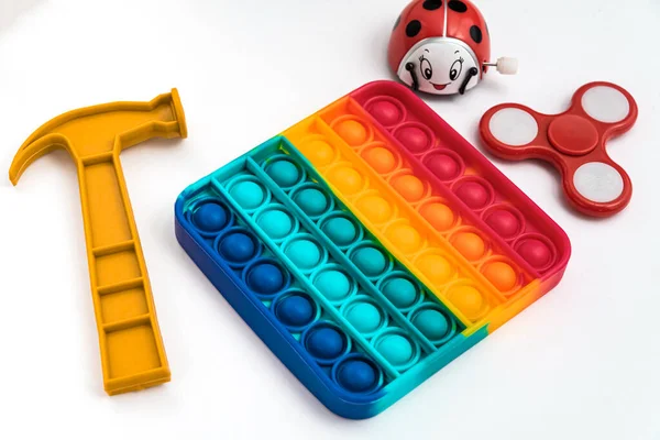 Fidget it toy gökkuşağı rengi, anti-stres, eğlence ve eğitici