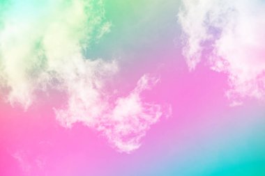 Bulutları olan inanılmaz güzel bir gökyüzü