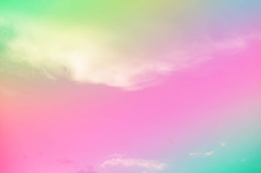 Bulutları olan inanılmaz güzel bir gökyüzü