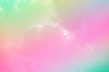 Bulutları olan inanılmaz güzel bir gökyüzü