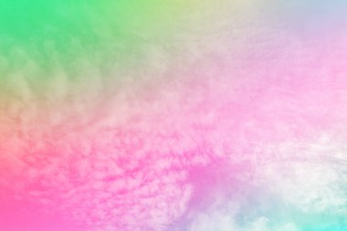 Bulutları olan inanılmaz güzel bir gökyüzü