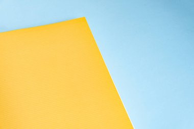 Arkaplan üzerinde fiziksel kağıt kitap - yakın plan