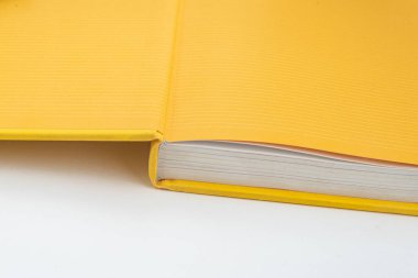 Arkaplan üzerinde fiziksel kağıt kitap - yakın plan
