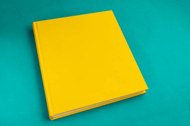 Arkaplanda kitap - kapatma ayrıntısı