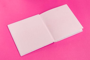 Arkaplanda kitap - kapatma ayrıntısı