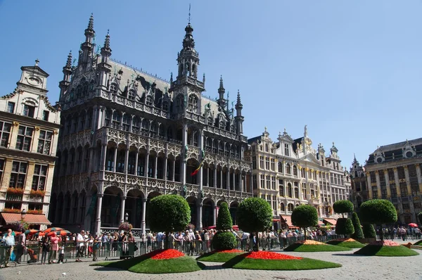 Цветочное шоу в Grand Place в Брюсселе — стоковое фото