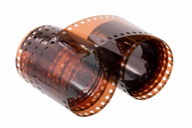 Beyaz arkaplanda izole edilmiş analog film şeritleri