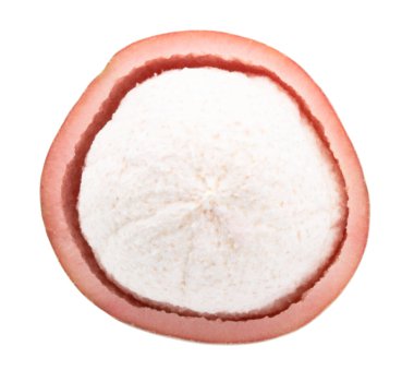 tutku beyaz arka plan üzerinde izole meyve yarısı