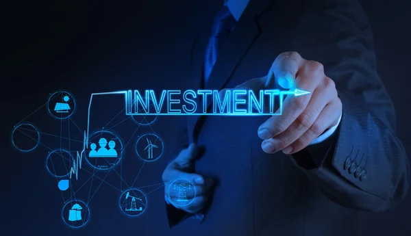 Zakenman hand wijzen aan investeringen concept — Stockfoto