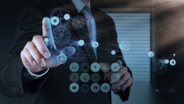 dişli başarı gösteren işadamı ele