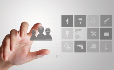 yeni bilgisayar arayüzü gösterisi sanayi developme ile çalışan el