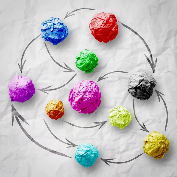 Färger skrynkligt papper som sociala nätverksstruktur på skrynkliga pa — Stockfoto