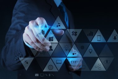 yeni modern bilgisayar ve iş s çalışma iş adamı el