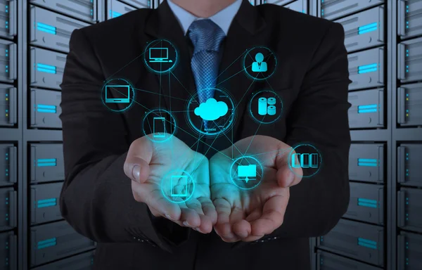 Businessman working with a Cloud Computing diagram on the new co — Stock Photo, Image