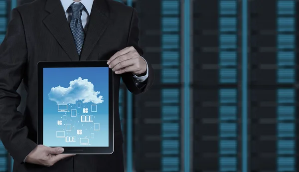 Businessman hand working with a Cloud Computing diagram on the n — Stock Photo, Image