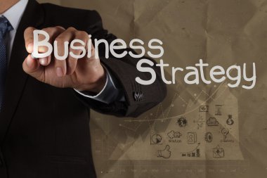 iş stratejisi buruşuk geri dönüşüm p ile işadamı el berabere