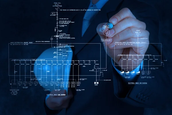 Ingenieur trekt een elektronische enkele lijn schematische — Stockfoto