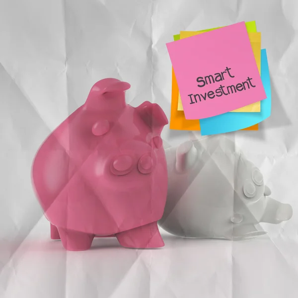 Smart investment sticky note on piggy bank 3d standing another f — Stock Photo, Image