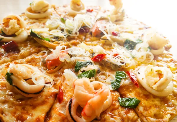 Pizza ai frutti di mare — Foto Stock