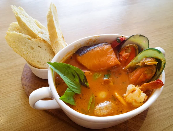 Delicious mediterranean seafood soup — Stock Photo, Image