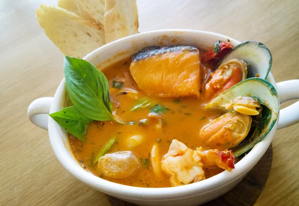 Delicious mediterranean seafood soup — Stock Photo, Image