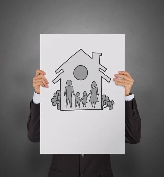 Dibujar a mano familia y casa como concepto de seguro —  Fotos de Stock