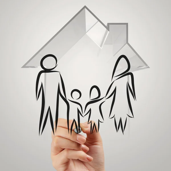 Hand tekening 3D-huis met familie pictogram als verzekering concept — Stockfoto