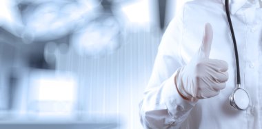 başarı akıllı tıp doktoru ameliyat odası olarak konsantrasyon ile çalışma