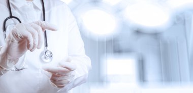 başarı akıllı tıp doktoru ameliyat odası olarak konsantrasyon ile çalışma
