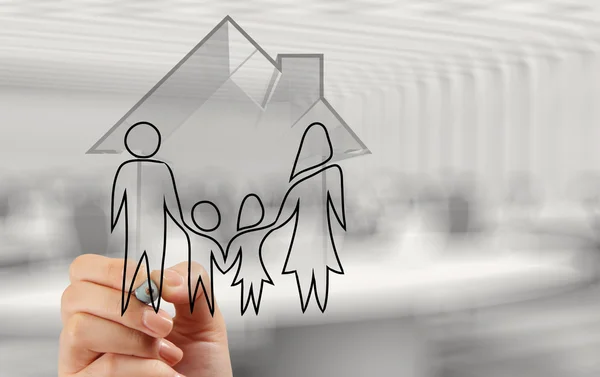 Hand tekening 3D-huis met familie pictogram als verzekering concept — Stockfoto
