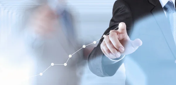 yeni modern bilgisayar ve iş s çalışma iş adamı el